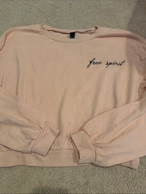 ALYA Free Spirit Crewneck Sweatshirt in Light Peach Sz small